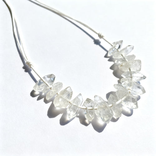 Clear Quartz Chip Bracelet - Natural clear quartz crystal chips, elastic bracelet, spiritual clarity, cleansing energy