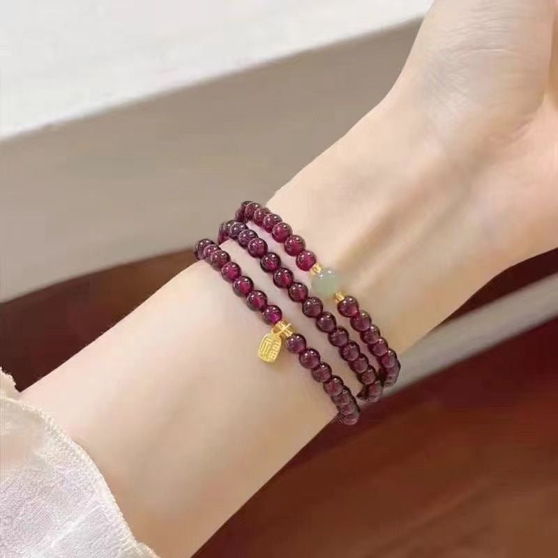 Pulsera de granate natural – Cuentas de piedra natal de enero de color rojo vino intenso